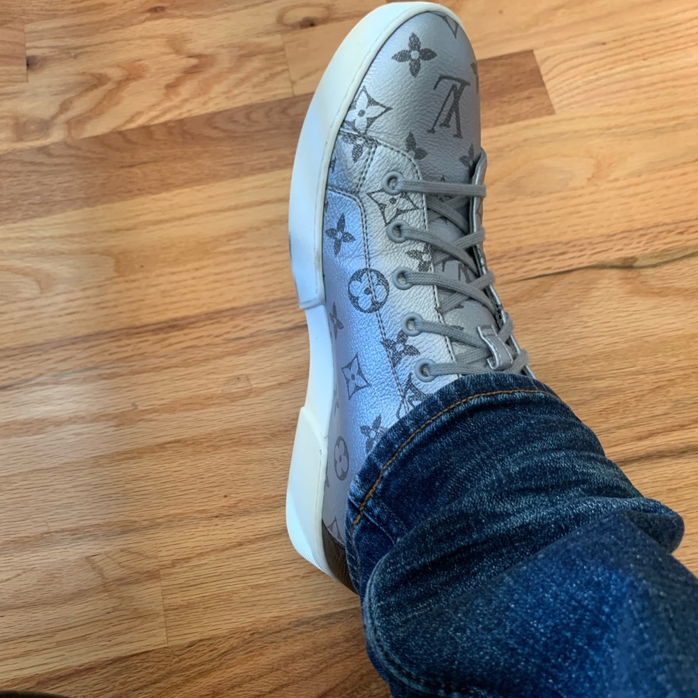 * Genuine Louis Vuitton Men shoes, size 7.